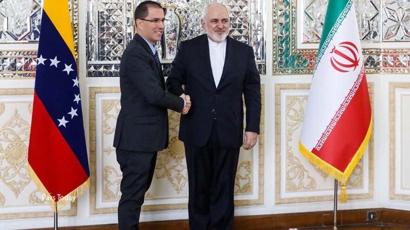 イラン外相、「故ソレイマーニー司令官はインスピレーションを与える卓越した抵抗の人物」