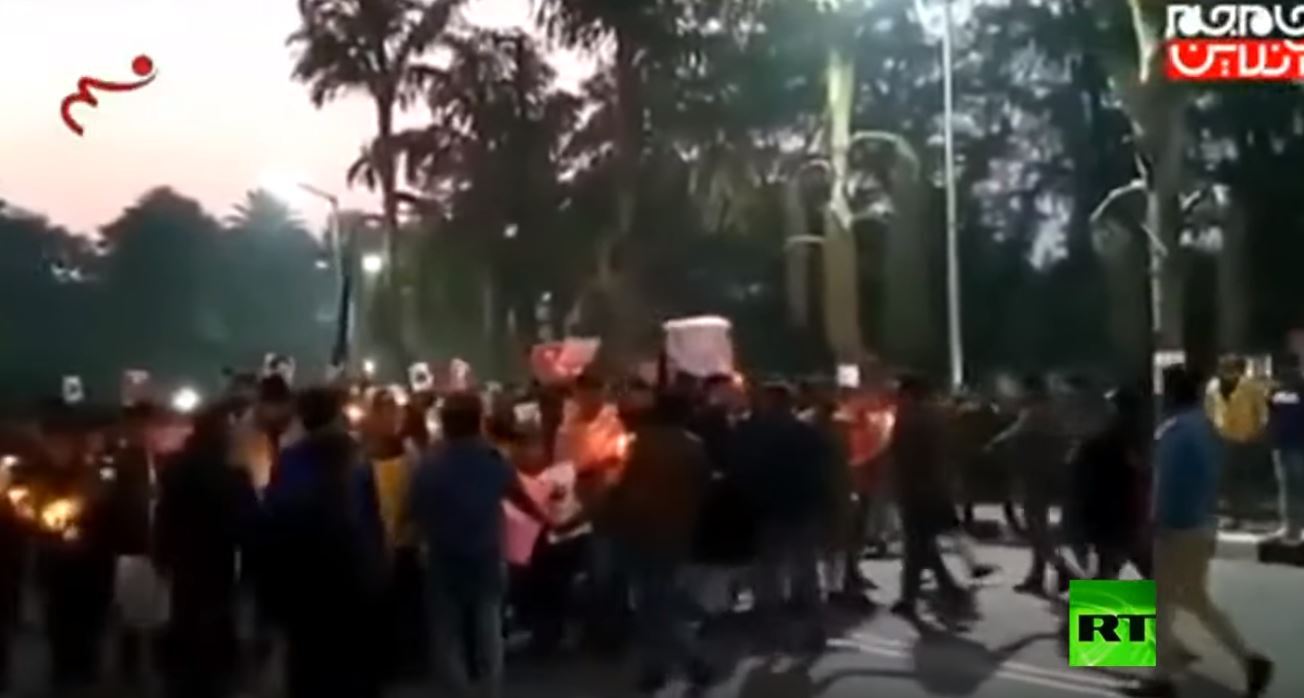 مظاهرة بالشموع في سريلانكا تنديدا باغتيال قاسم سليماني+(فيديو)