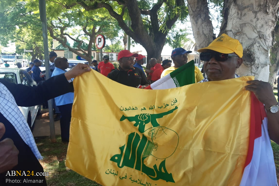 Protests next to US Embassy in Pretoria in condemnation assassination of General Soleimani 
