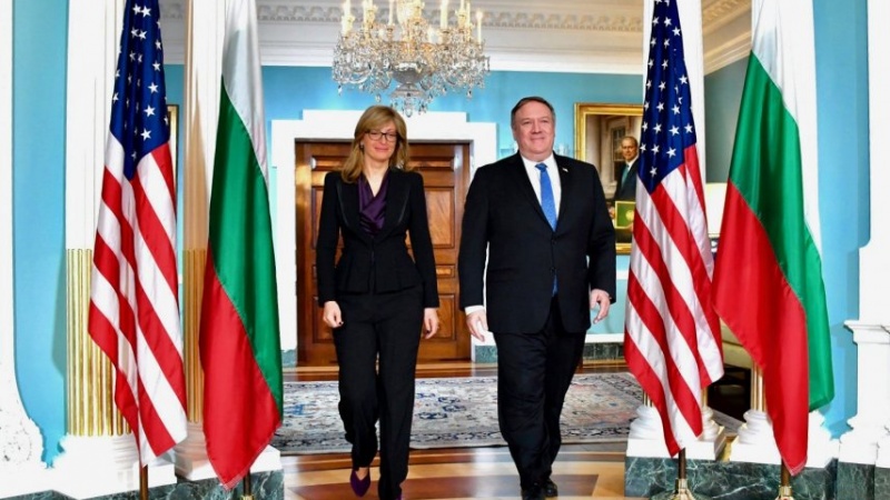 Поддержка США дипломатической напряженности между Россией и Болгарией