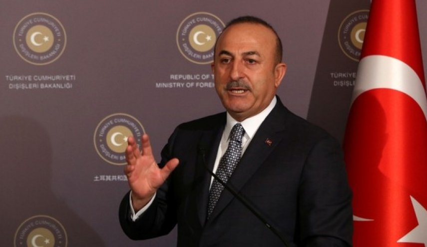 تشاووش أوغلو: على أولاد أوروبا العنصريين أن يلزموا حدودهم+(صور)