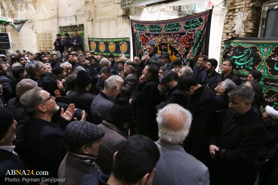 تقرير مصور / مجلس عزاء في أقدم سوق باصفهان بمناسبة استشهاد السيدة "فاطمة الزهراء"(ع)