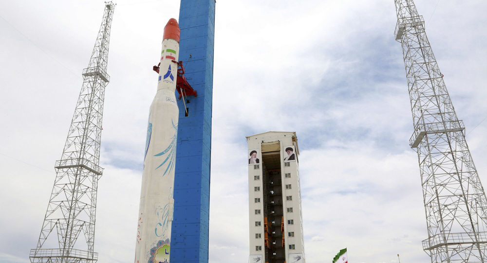 Irã anuncia lançamento de satélite que EUA dizem fazer parte de programa bélico