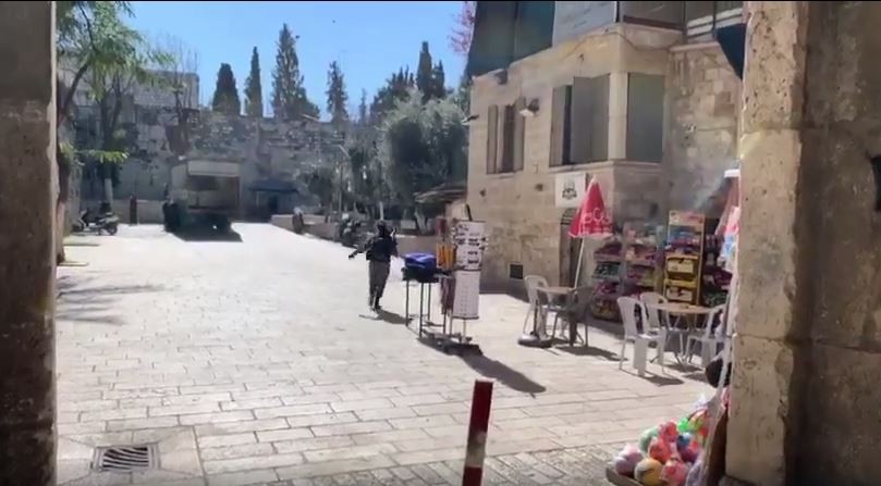 إصابة جندي إسرائيلي بعملية اطلاق نار في القدس واستشهاد المنفذ