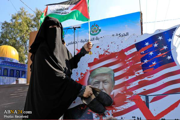 تقرير مصور / تظاهرات نسائية في الضفة الغربية المحتلة تنديداً بـ"صفقة القرن"