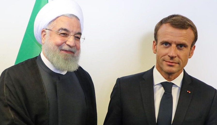 Fransa cumhurbaşkanından Ruhani'ye İslam İnkılabı zafer yıldömünü tebrik mesajı