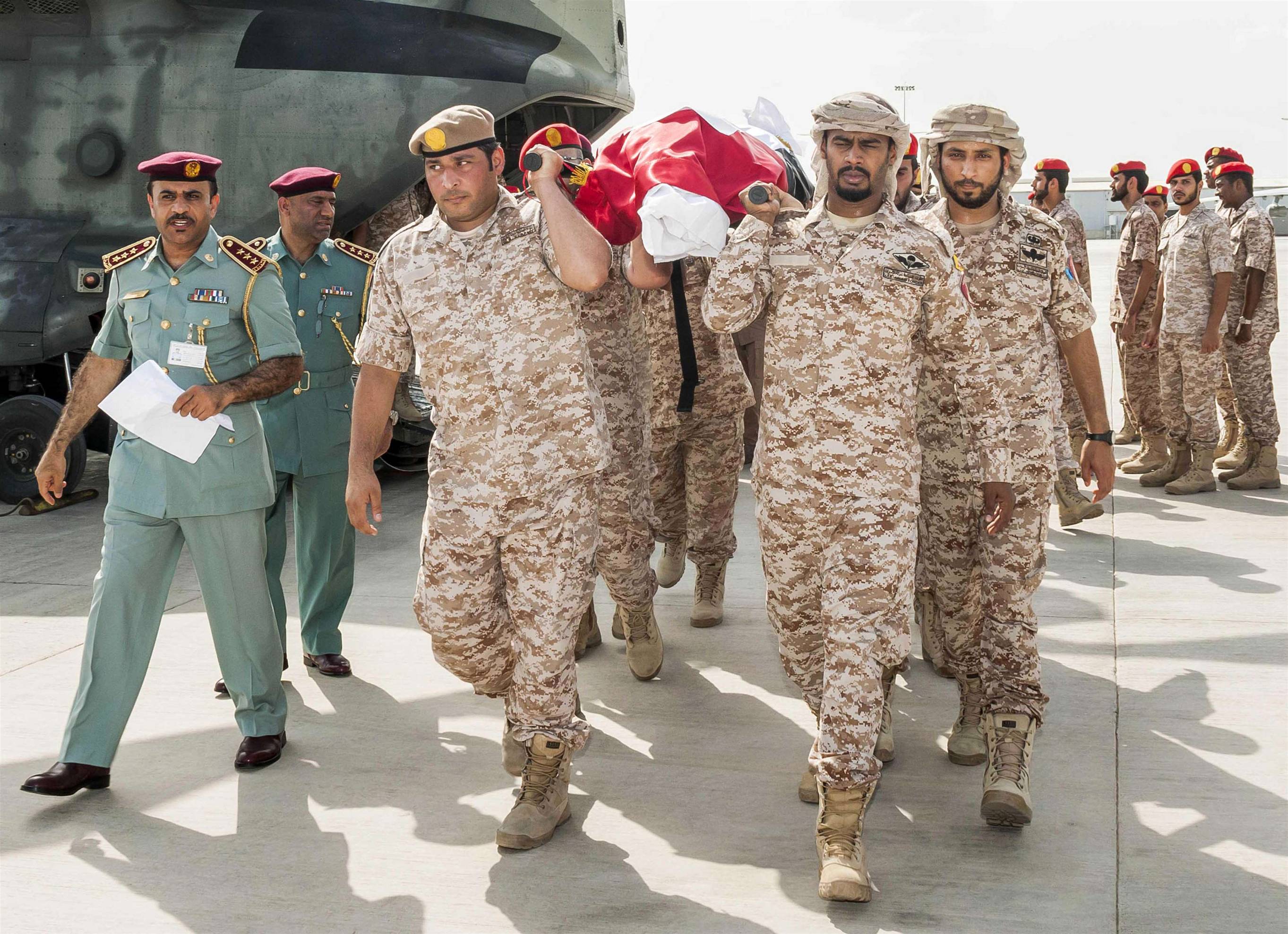 الامارات تكشف عن عدد مرتزقة ومليشيات وعدد قتلى جنودها في اليمن
