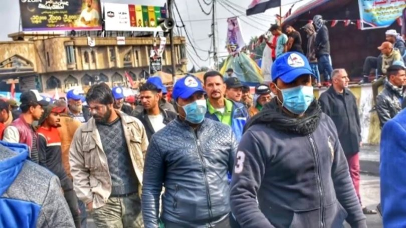 الصدر يعلن حل القبعات الزرق ويشترط بقاء التيار الصدري داخل ساحات التظاهر