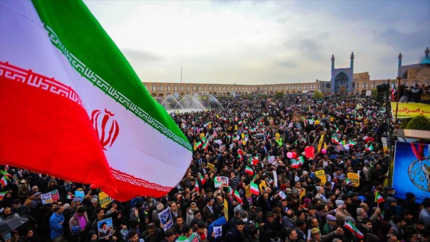 Les Iraniens célèbrent le 41e anniversaire de la révolution islamique