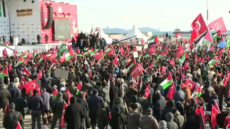 トルコ各地で「世紀の取引｣に抗議するデモ