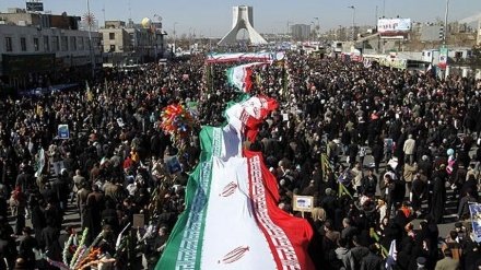 Islamische Revolution wird 41 Jahre alt: Iraner feiern landesweit Jubiläum