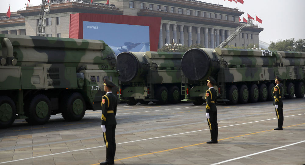 China pode alcançar Rússia e EUA em número de ogivas nucleares, diz analista