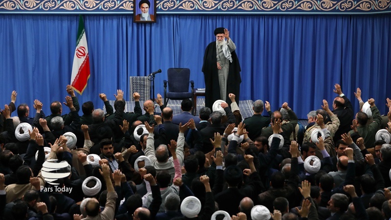 Ayatullah Khamenei Seru Warga Iran Turun Mengundi Ayatullah Khamenei Seru Warga Iran Turun Mengundi