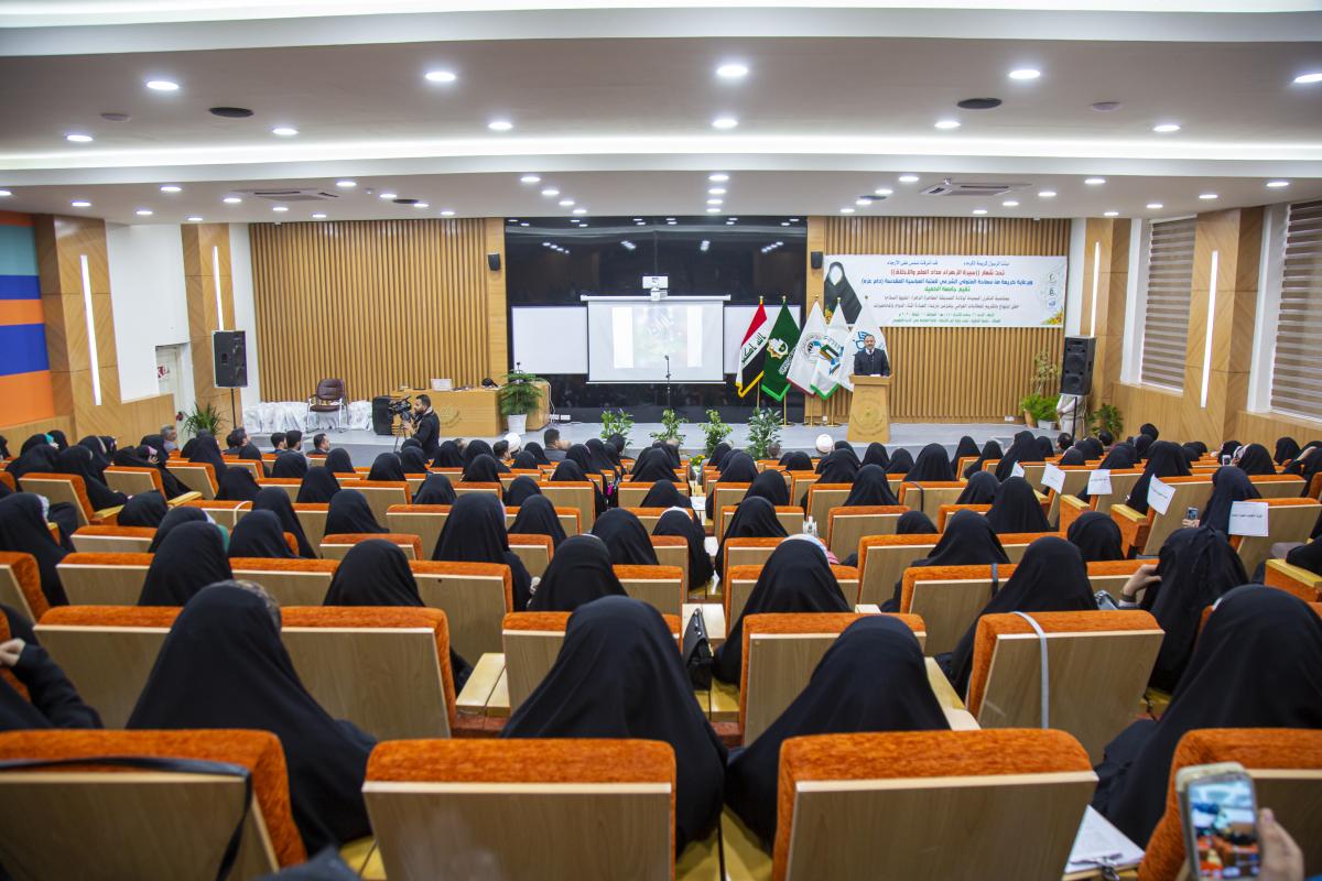 روضہ مبارک حضرت عباس (ع)کی جانب سےدوران تعلیم عراقی عبایا کی ملتزم طالبات کے اعزاز میں سالانہ تقریب کا انعقاد