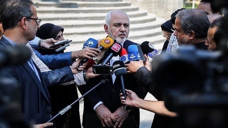 Zarif: Avrupalılar, ABD'ye itaat ederek, baskı karşısında pes ettiler