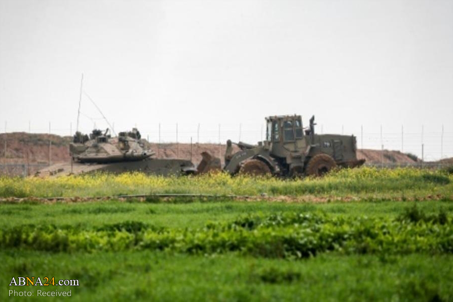 Israeli forces shoot dead two Palestinians near Gaza fence