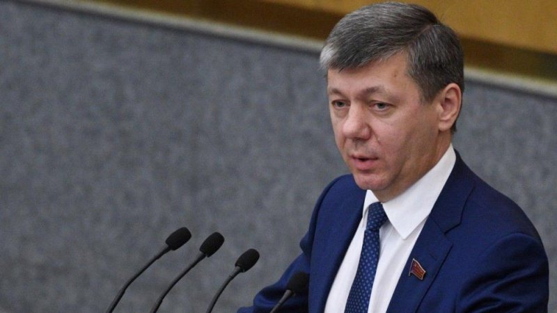 Д. Новиков: Коронавирус может быть биологическим оружием