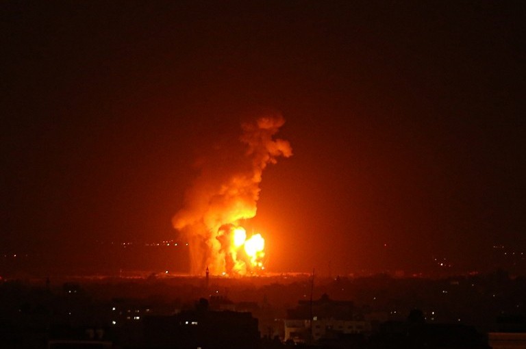 الاحتلال يواصل عدوانه على قطاع غزة وسرايا القدس ترد بقصف المستوطنات برشقات صاروخية