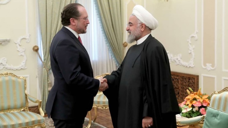 イラン大統領　「ＥＵが米国の違法行為に対抗することを期待」
