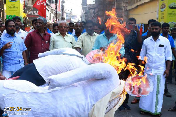 Bloody protests rock New Delhi as Trump arrives on first visit (+Photos)