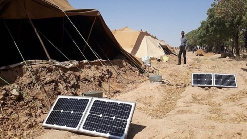Iran: elettricità con i pannelli solari per le tende dei nomadi