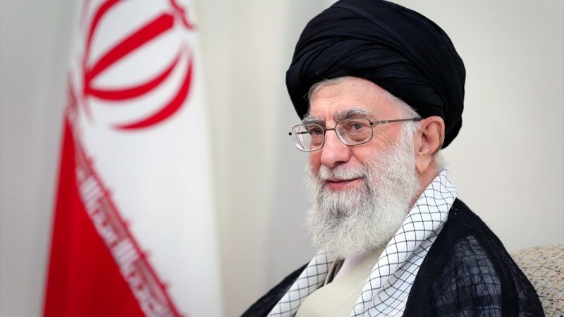 Revolutionsoberhaupt würdigt iranischen Gesundheitsminister und medizinisches Personal für Bekämpfung des Coronavirus