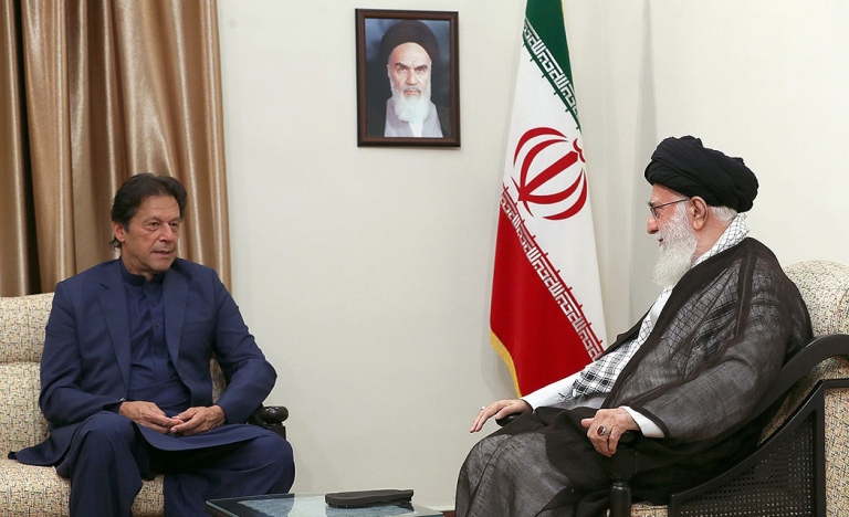 Pakistan'dan İslam inkılabı rehberine takdir