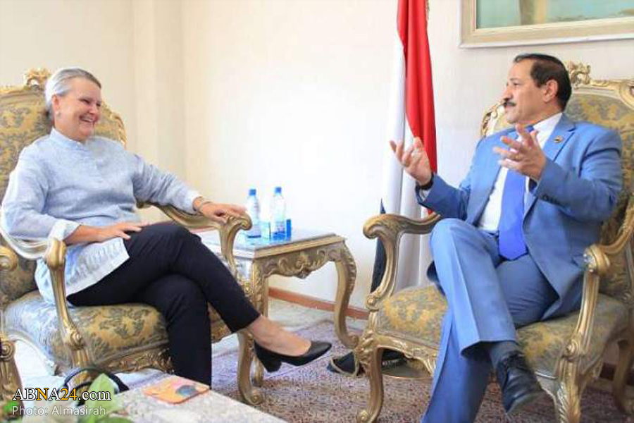 Yemeni FM discusses with UN’s representative humanitarian situation