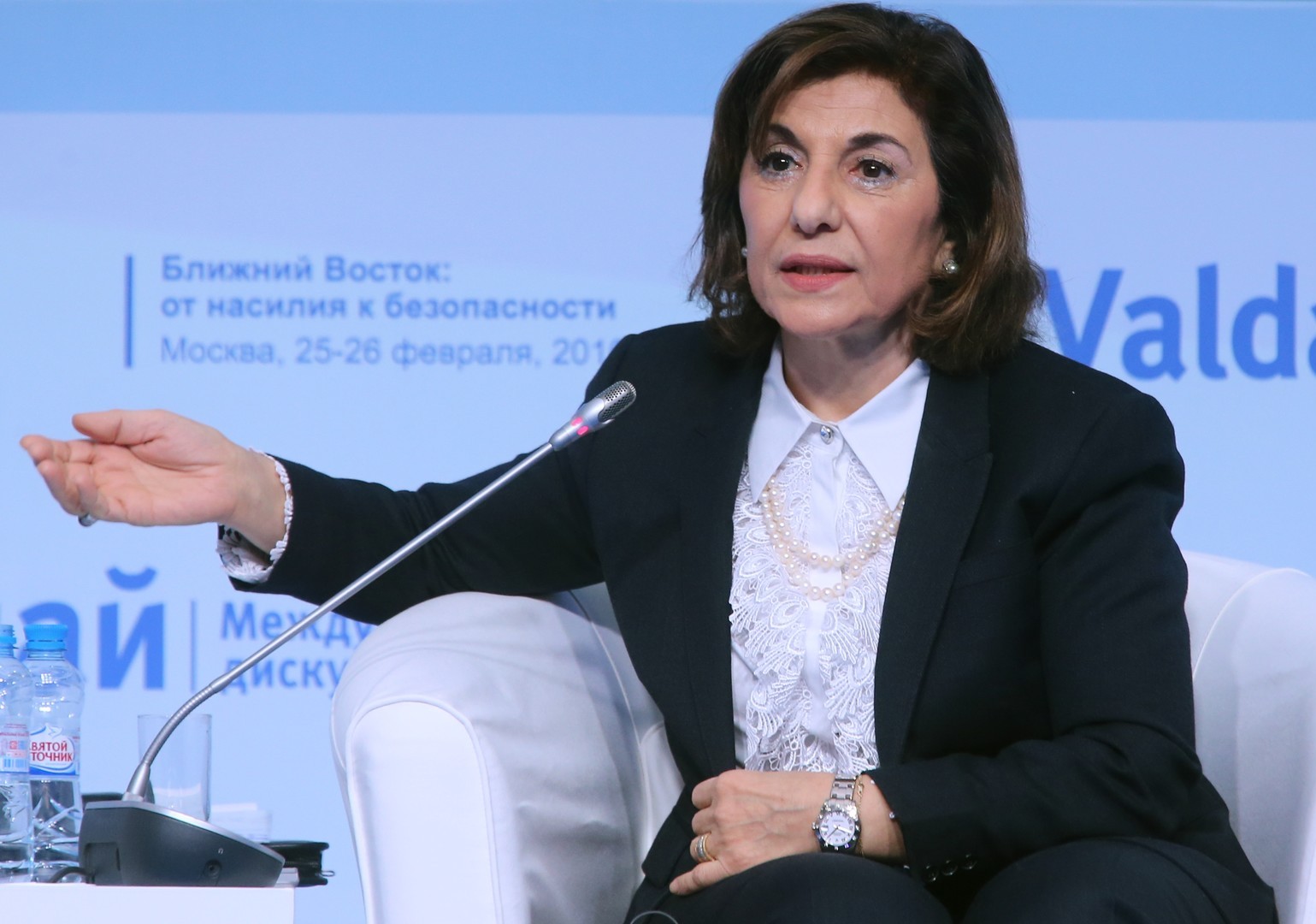 على فرنسا وألمانيا مناقشة التسوية السياسية مع سوريا مباشرة وليس مع تركيا