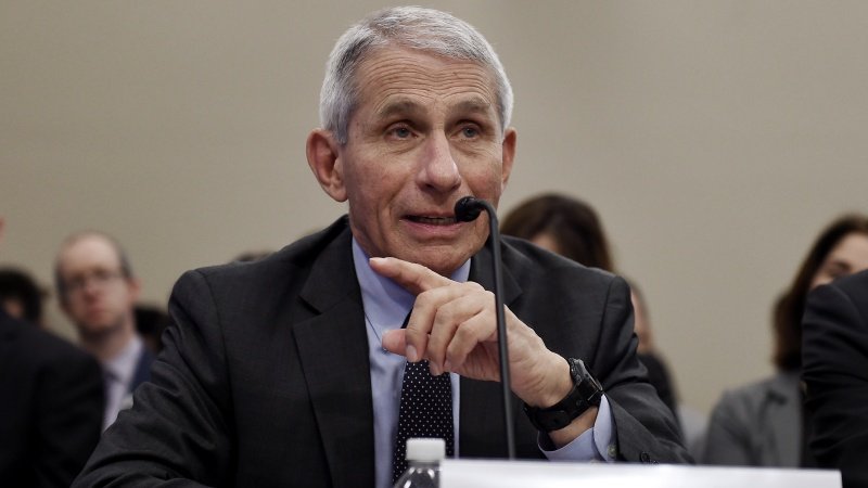 Больницы США не справляются с большим наплывом зараженных коронавирусом