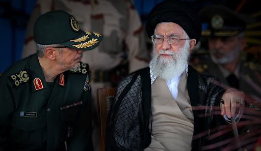Rahbar: Militer Iran Terjun Bantu Berantas Covid-19 !