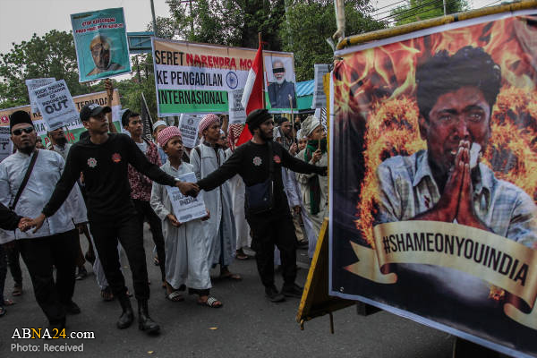 Photos: Indonesian people protest against India violence toward Muslims