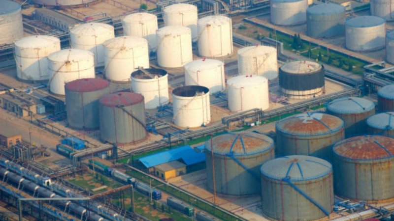 США увеличивают стратегические запасы нефти