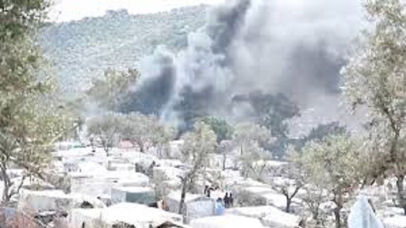 Migranti Grecia, incendio in una tendopoli