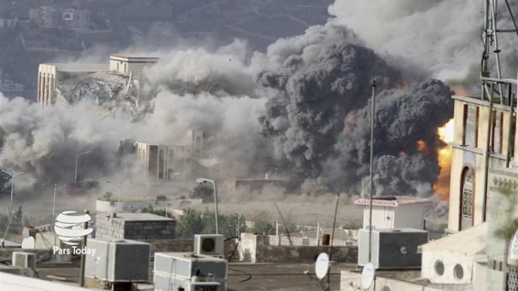 Suudi güçleri, Hodeyde'de yerleşim alanlarını bombaladı