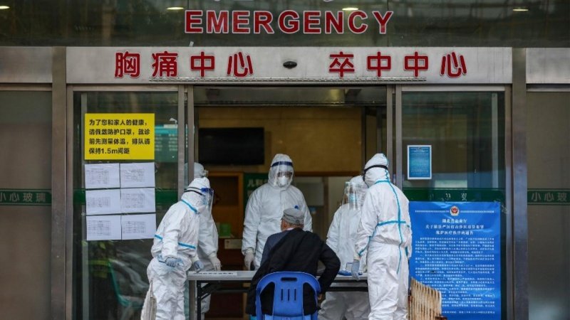 中国の新型肺炎感染者数が、世界の感染者の半分以下に