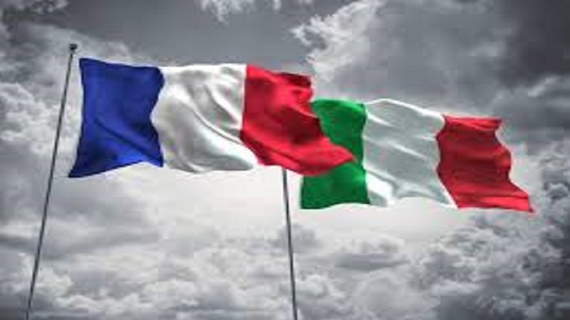 Portavoce governo francese si giustifica dopo aver criticato l'Italia
