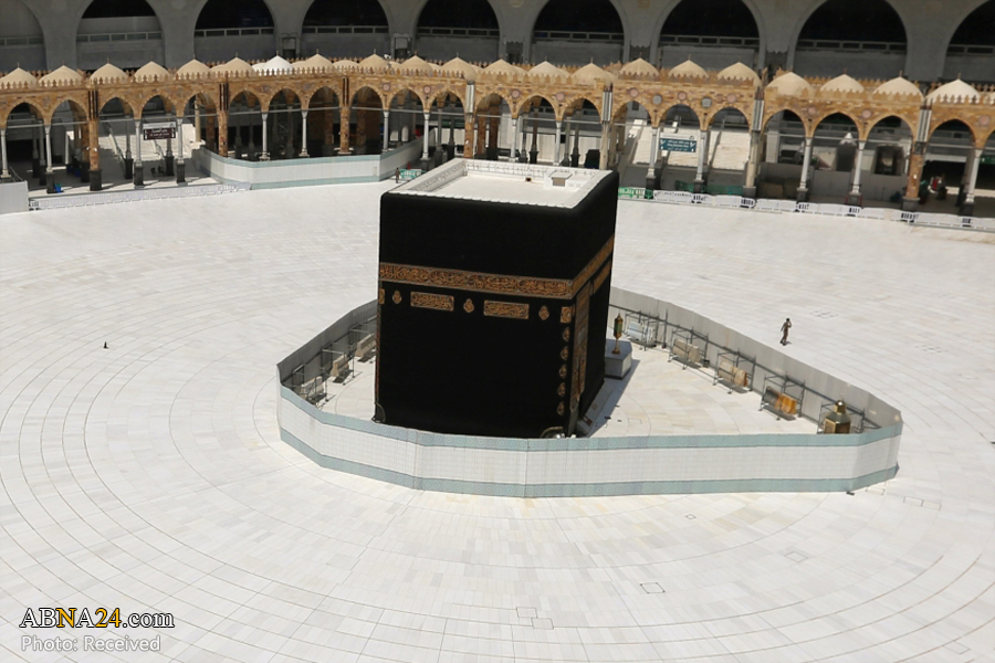 Saudi Arabia bans prayers outside holy mosques over coronavirus