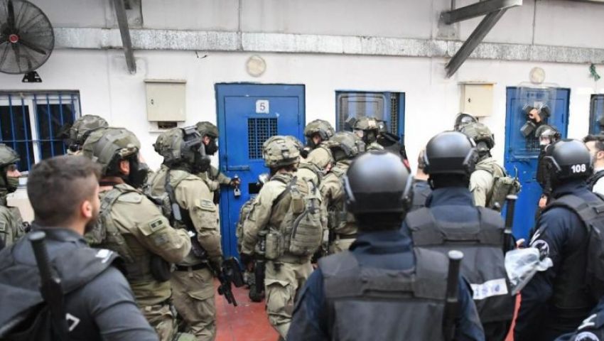 الأسرى الفلسطينيون.. فريسة سهلة لكورونا والاحتلال الاسرائيلي يماطل بإجراءات الوقاية