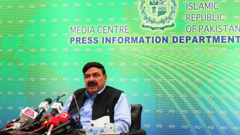 ایران مخالف امریکی پابندیوں نے کورونا مخالف مہم کو دشوار بنایا: پاکستانی وزیر