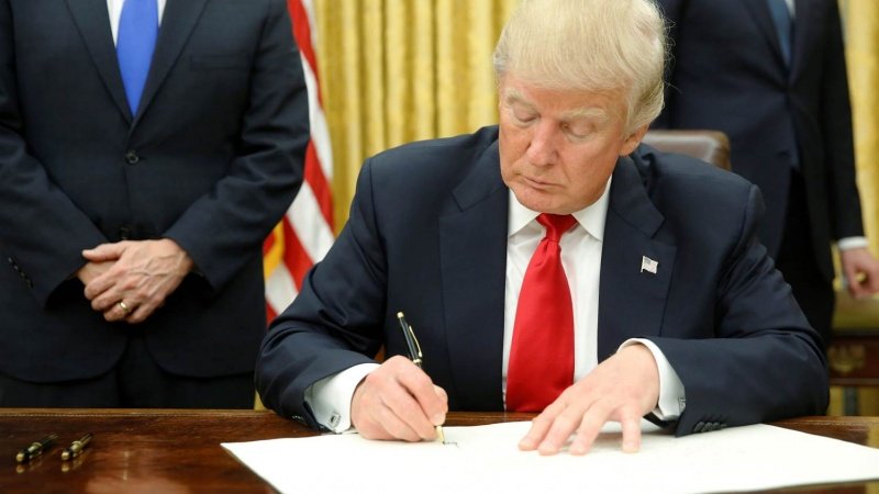 Coronavirus, USA e lo scandalo dei senatori