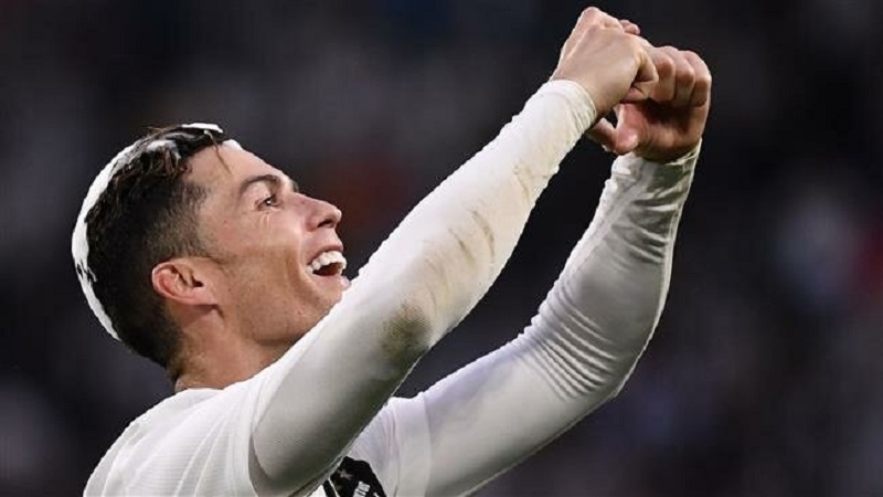 Hoćemo li i dalje ljekarima aplaudirati, a plaćati - Ronalda?