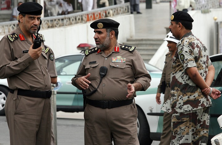 السعودية تعتقل داعية بارزا انتقد إغلاق المساجد