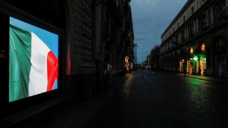 新型コロナ、イタリアで死者５４００人以上