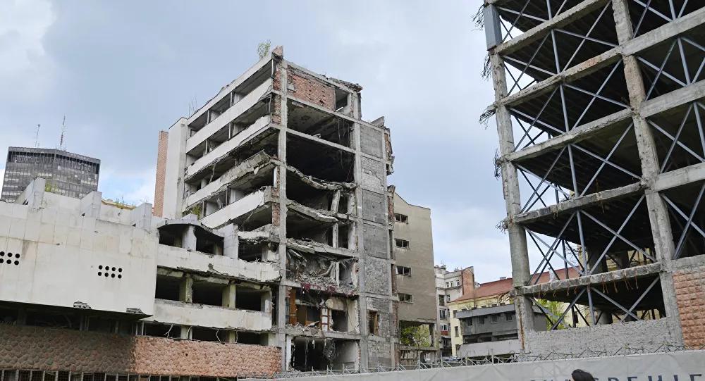 Passados 21 anos dos bombardeios da OTAN, Sérvia ainda desconhece número exato de vítimas
