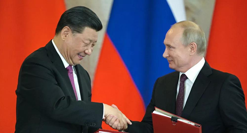 COVID-19: China e Rússia ganham aos EUA na América Latina com poder brando, diz especialista