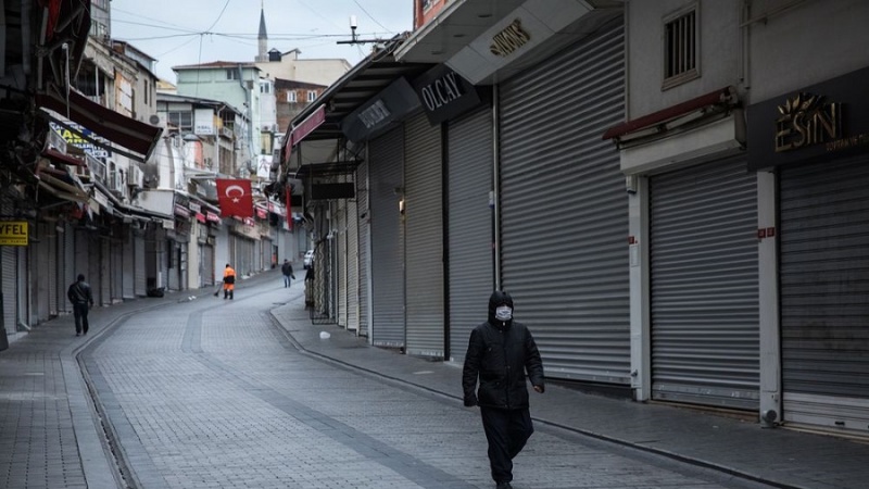トルコの新型ウイルス感染者７４０２人　死者は１０８人に