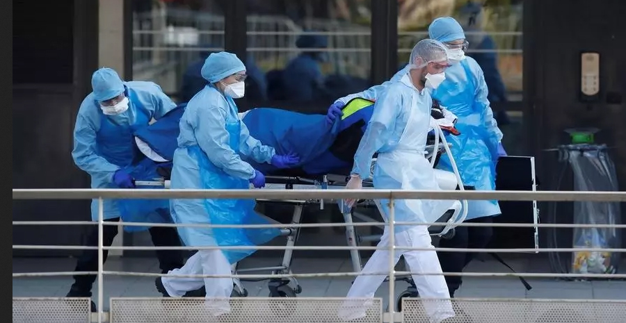 وفاة سادس طبيب وإصابة 40 كادراً طبياً جراء كورونا في فرنسا 