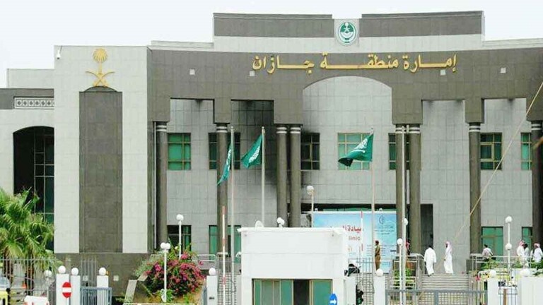 تغريدات قديمة في "تويتر" تطيح بمسؤول سعودي من منصبه