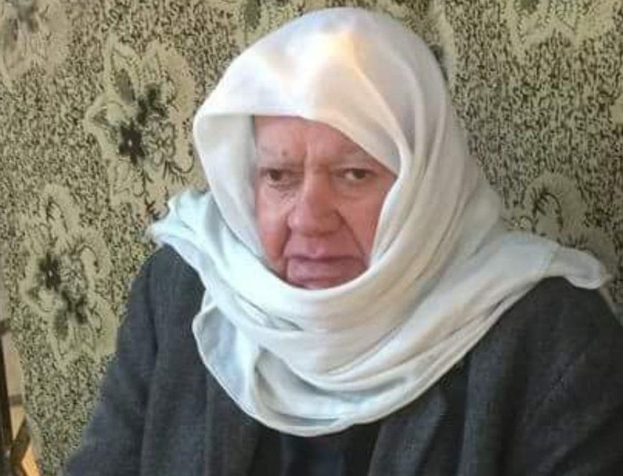 نجل المرجع السيستاني وعدد من افاضل حوزة النجف يشيّعون السيد الستار الحسني+(صورة)